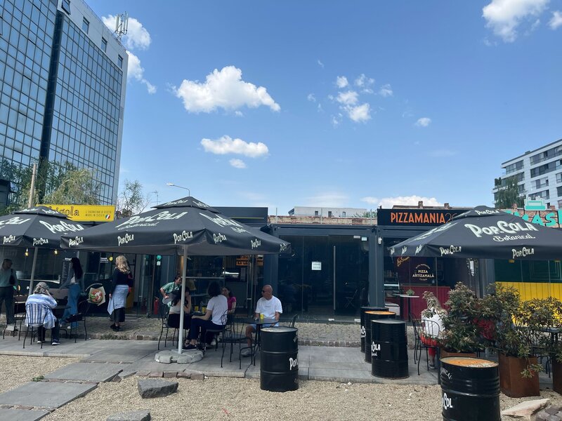 Universitatea Hyperion, Calea Calarasilor, ideal delivery - take away.